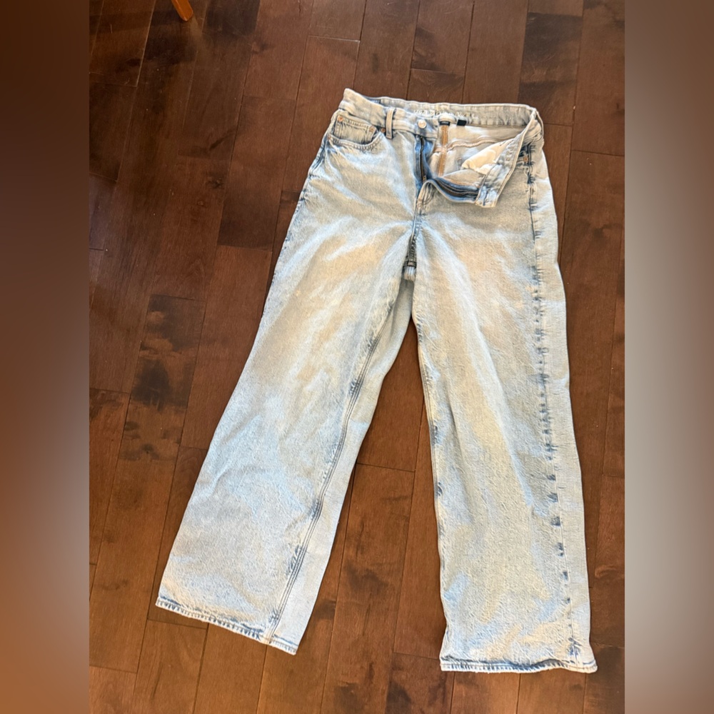 Light Blue American Eagle High Rise Baggy Curvy Straight Jeans